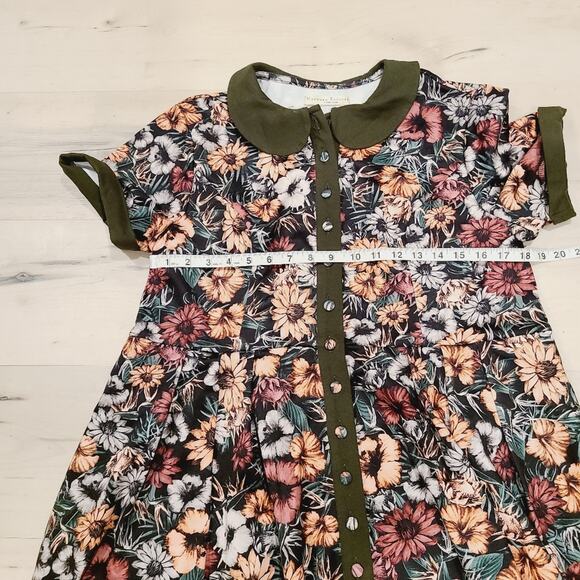 Eshakti Collared Button Front Swing Dress - Picture 4 of 6